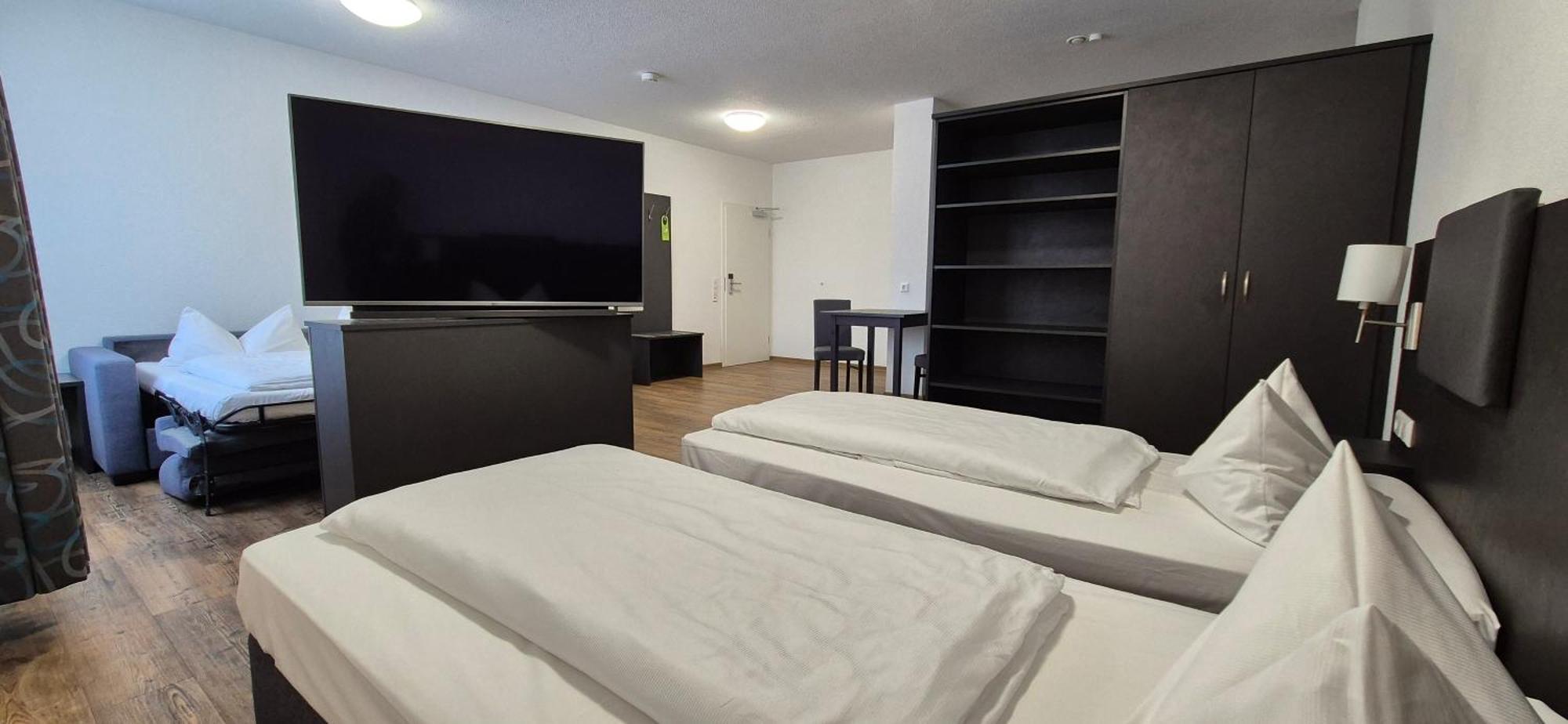 Melvi Hotel Göppingen Eksteriør billede